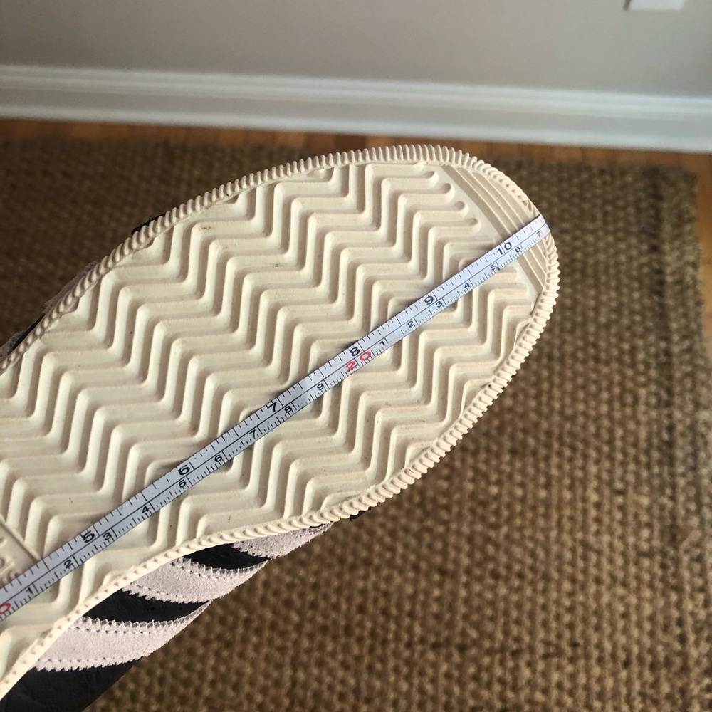 New: adidas Japan Sneakers. Size 9 - Picture 15 of 16